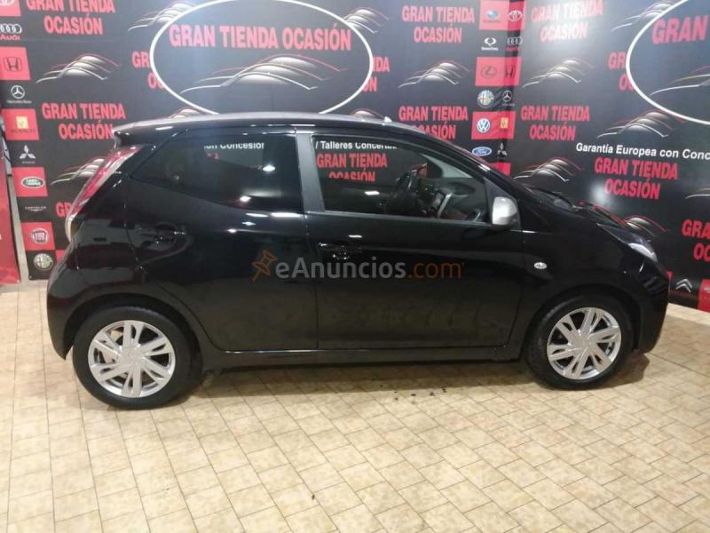 Toyota Aygo 1.0VVT-I X-PLAY 70CV 