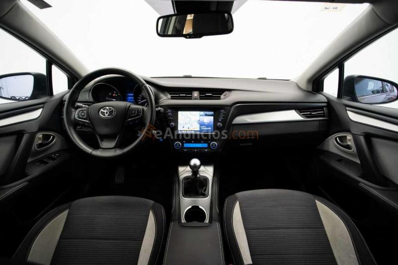 Toyota Avensis 150D 2.0 143 CV BUSINESS ADVANCE 