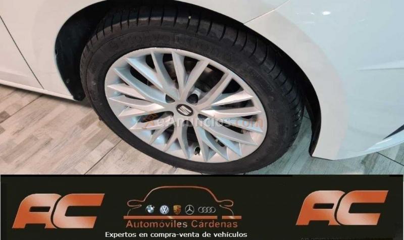 Seat Leon 1.2  TSI 110CV STYLE PLUS PANTALLA FULL LINK-CLIMA-LLANTAS 17-BLUETOOTH