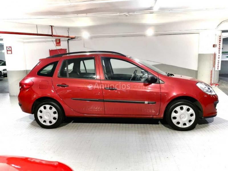 Renault Clio Grand Tour RESERVADO1.2 Aunthentique 75cv. Impecable . 