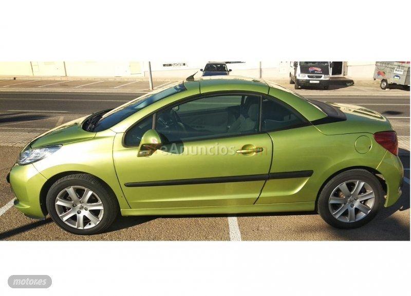 Peugeot 207 CC 1.4 i 120 CV. CABRIO de 2007 con 162.000 Km por 3.300 EUR. en Murcia