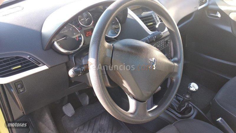 Peugeot 207 CC 1.4 i 120 CV. CABRIO de 2007 con 162.000 Km por 3.300 EUR. en Murcia