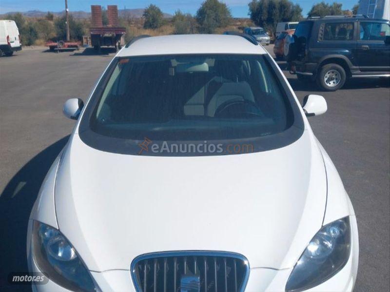 Seat Altea XL 1.6 TDI 105cv Reference Ecomotive de 2010 con 167.000 Km por 7.999 EUR. en Granada