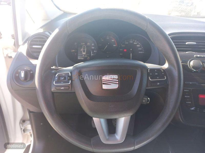 Seat Altea XL 1.6 TDI 105cv Reference Ecomotive de 2010 con 167.000 Km por 7.999 EUR. en Granada