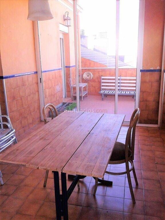 PISO SEÑORIAL REFORMADO EN VENTA DE 5 HABITACIONES DOBLES EN EL CENTRO DE MANRESA