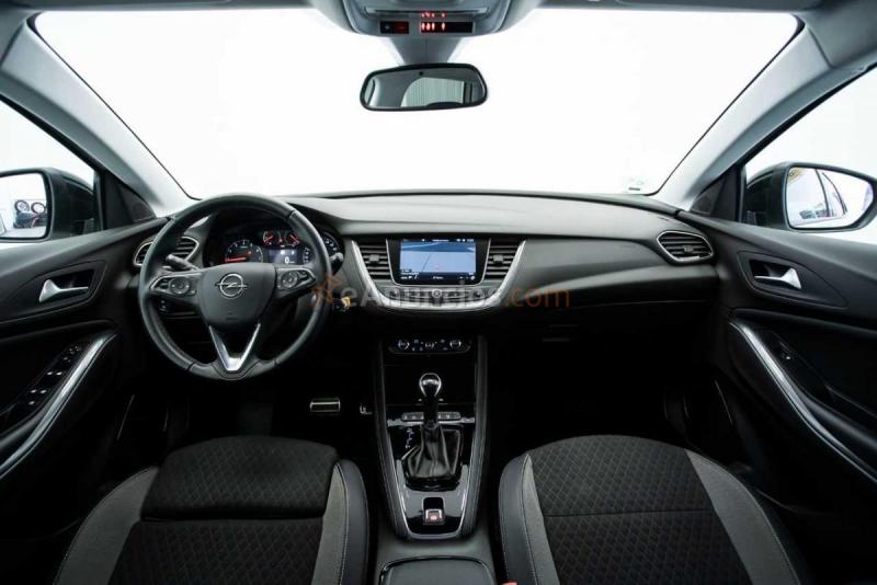 Opel Grandland X DESIGN LINE 1.5 CDTI 130CV 