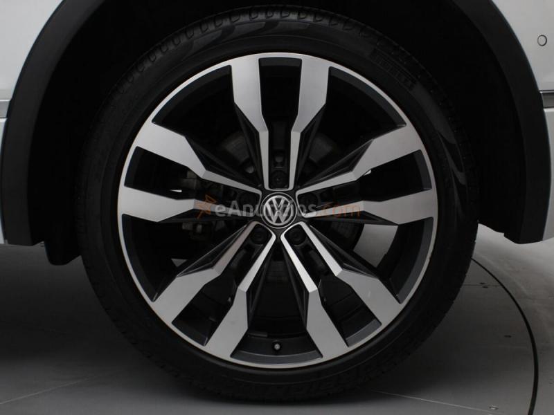 Volkswagen Tiguan Sport 2.0 TDI 176kW (240CV) 4Motion DSG