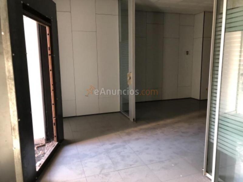 Local céntrico en Calle Alta en Santander