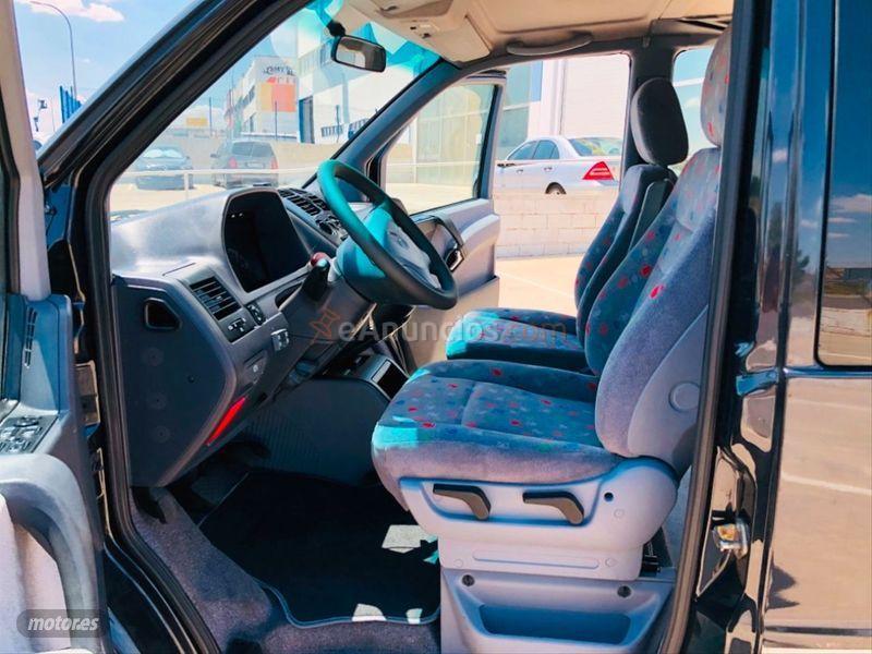 Mercedes Vito 112CDI 2.2TD F de 2003 con 187.124 Km por 12.500 EUR. en Madrid