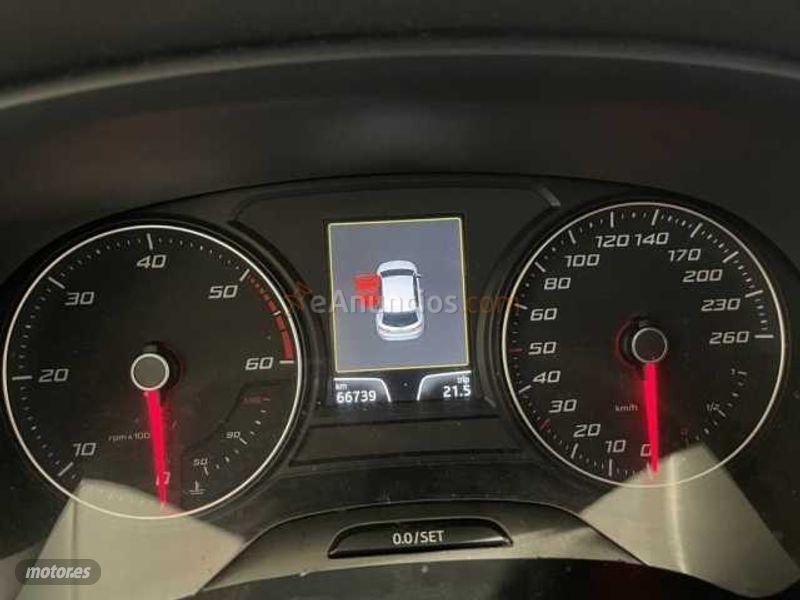 Seat Leon Leon 1.6TDI CR S&S Style DSG7 105 de 2015 con 66.750 Km por 12.900 EUR. en Barcelona