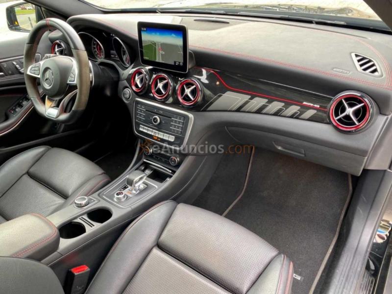 Mercedes GLA 45 AMG 