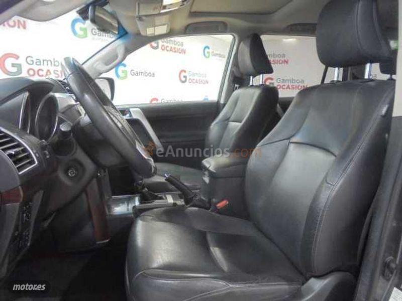 Toyota Land Cruiser 2.8 D-4D VXL AUTO de 2017 con 113.111 Km por 45.690 EUR. en Madrid