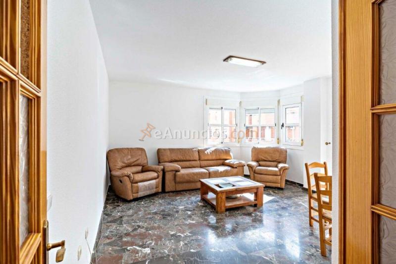 ESPACIOSO PISO FAMILIAR EN EL CENTRO DE EL EJIDO