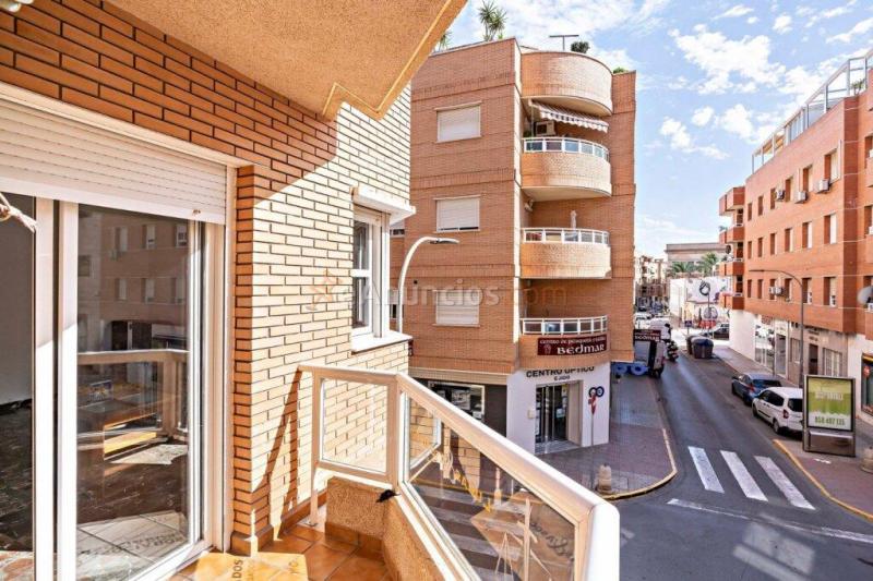 ESPACIOSO PISO FAMILIAR EN EL CENTRO DE EL EJIDO