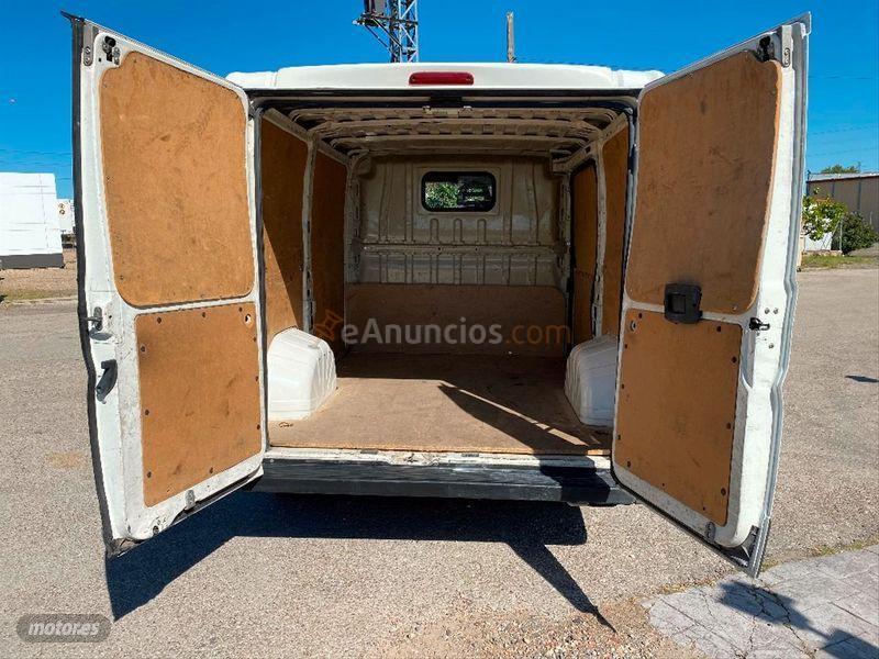 Fiat Ducato 33 2.2 Multijet Furgon Corto de 2010 con 272.000 Km por 6.800 EUR. en Madrid