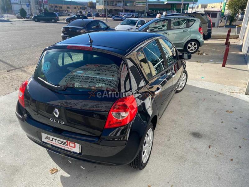 Renault Clio Authentique 1.2 16v eco2 