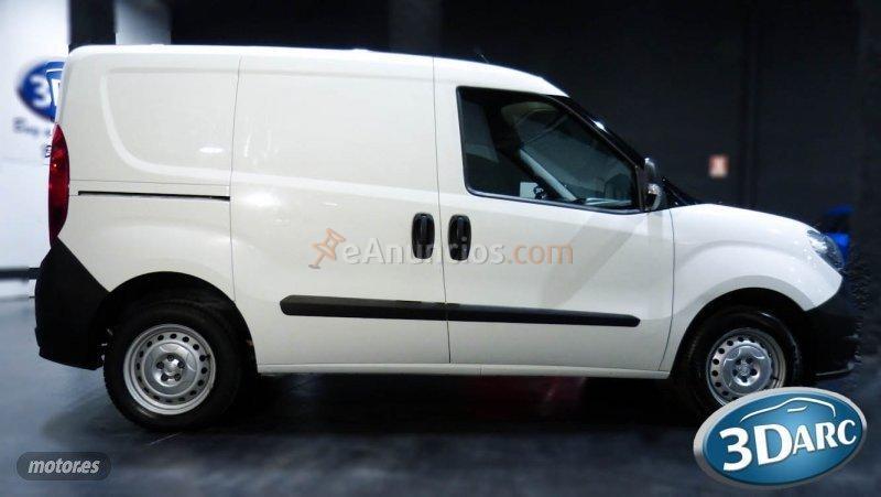 Fiat Doblo Cargo FURGON 1.3 MULTIJET 95CV de 2017 con 91.362 Km por 11.900 EUR. en Barcelona