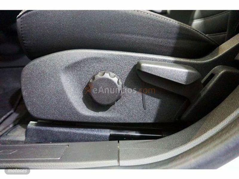 Ford Mondeo SB 2.0TDCI Business 150 de 2017 con 121.797 Km por 14.650 EUR. en Madrid