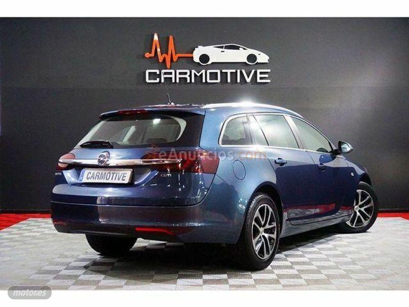 Opel Insignia ST 1.6CDTI S&S Selective 120 de 2017 con 41.000 Km por 13.200 EUR. en Madrid