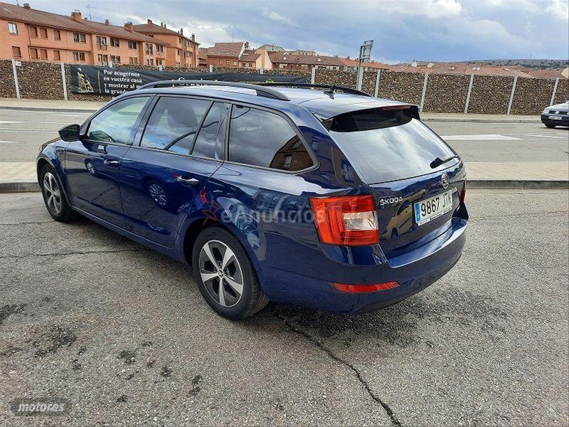 Skoda Octavia Combi 1.6 TDI 81KW 110 Ambit.Greenline de 2016 con 122.000 Km por 11.200 EUR. en Palencia