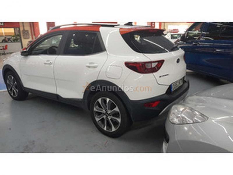 Kia Stonic  1.0 T-GDi Drive 74 kW 