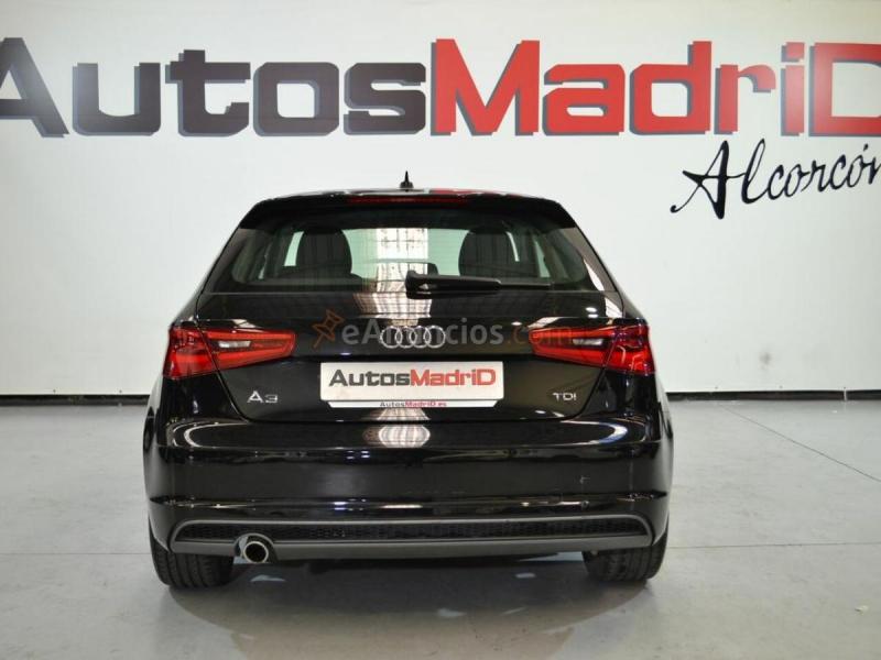 Audi A3 1.6 TDI clean d 110CV S line edition