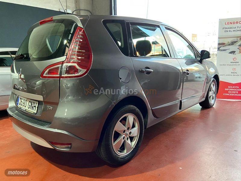 Renault Scenic Dynamique TCE 130cv de 2010 con 210.000 Km por 5.990 EUR. en Madrid