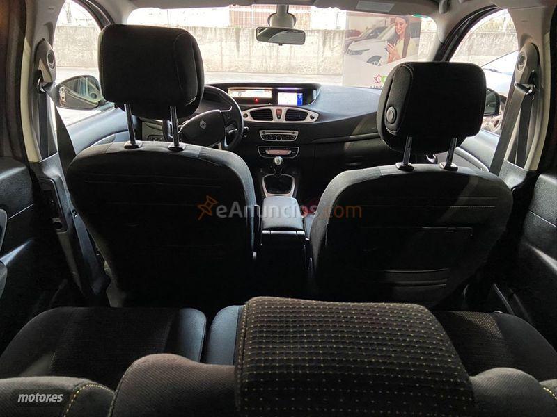 Renault Scenic Dynamique TCE 130cv de 2010 con 210.000 Km por 5.990 EUR. en Madrid