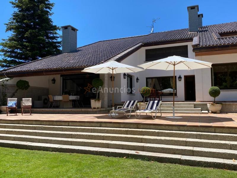 CHALET DE LUJO EN CR. DE MADRID EN PERFECTO ESTADO