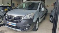 Peugeot Partner TEPEE Active 1.2 PureTech 110 de 2016 con 130.000 Km por 10.900 EUR. en Las Palmas