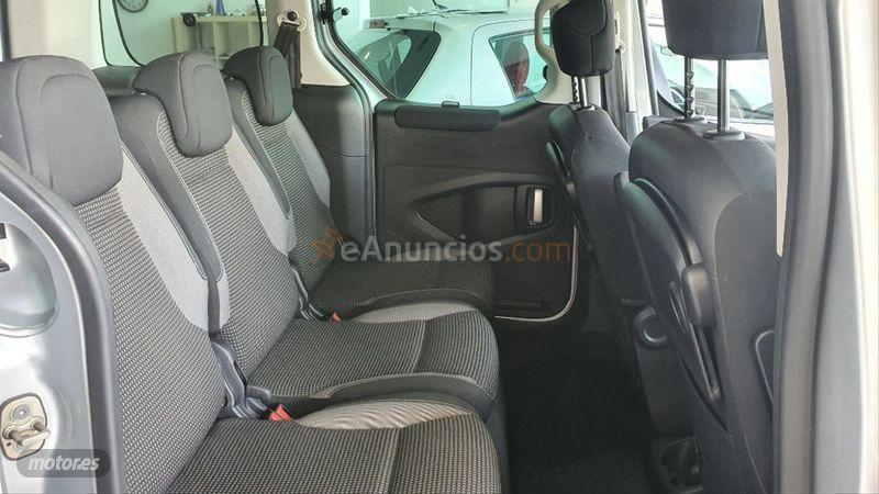 Peugeot Partner TEPEE Active 1.2 PureTech 110 de 2016 con 130.000 Km por 10.900 EUR. en Las Palmas
