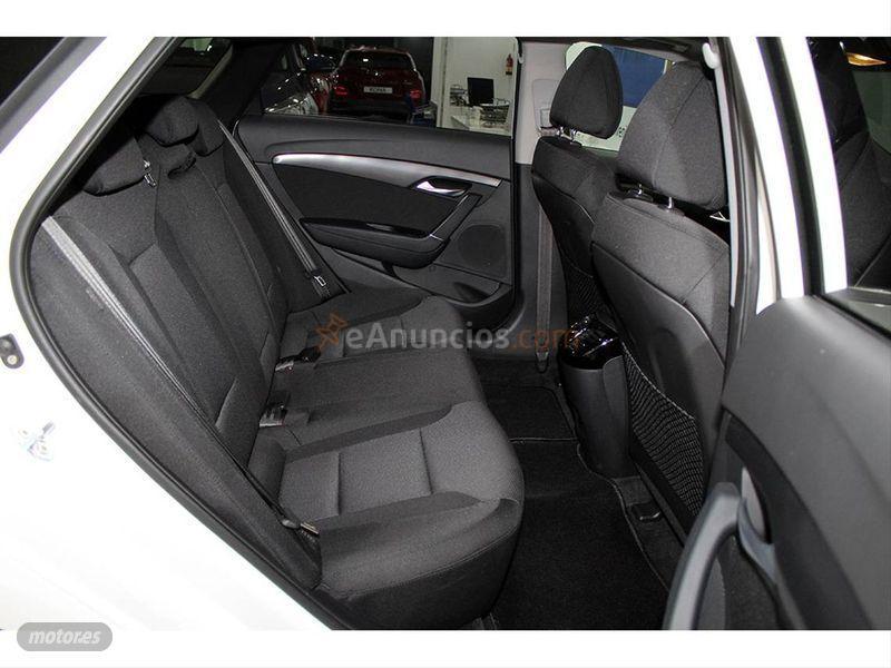 Hyundai i40 CW 1.6 CRDi 85kW 115CV Tecno de 2020 con 19.200 Km por 23.495 EUR. en Cadiz