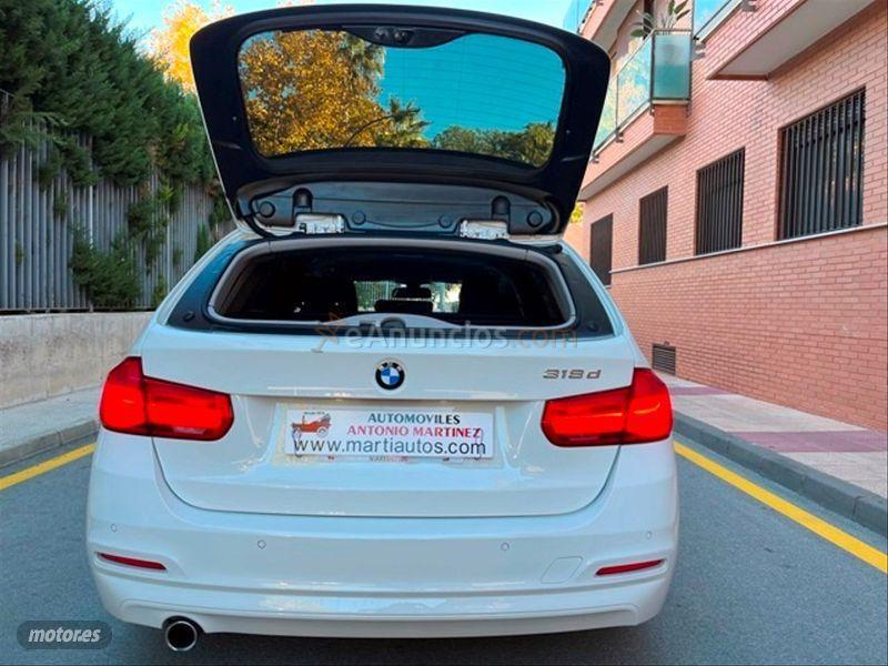 BMW Serie 3 318d Touring de 2018 con 59.990 Km por 25.799 EUR. en Murcia