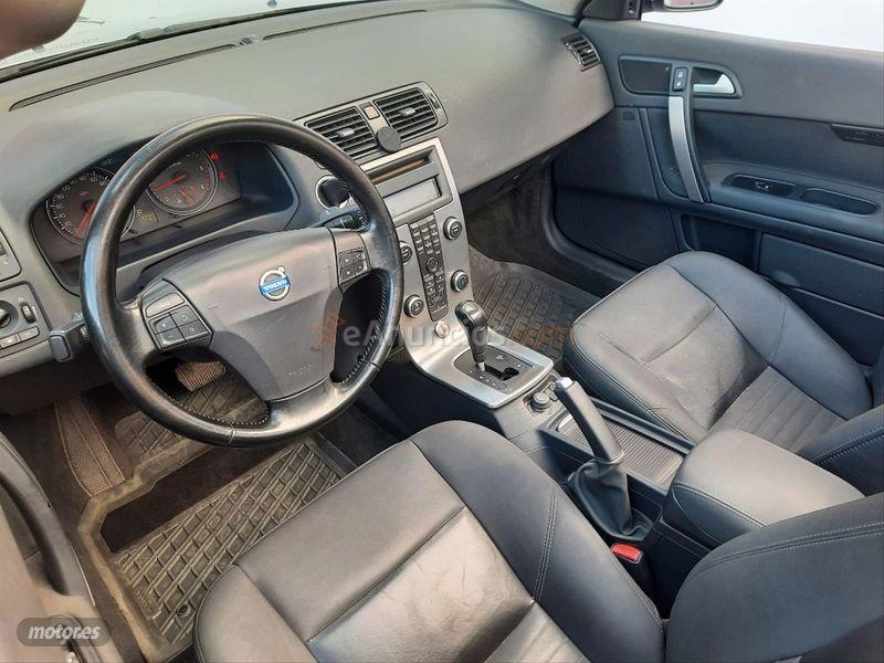 Volvo C 70 D5 Momentum de 2007 con 185.000 Km por 6.300 EUR. en Madrid