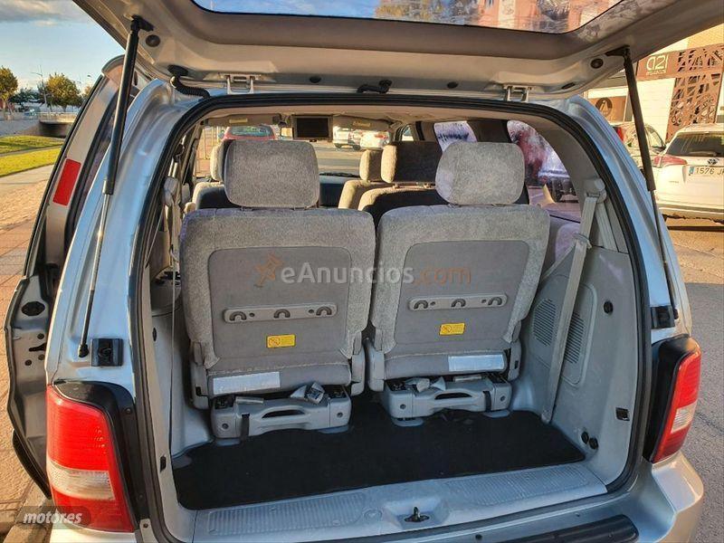 Kia Carnival 2.9 CRDi EX de 2004 con 214.000 Km por 3.500 EUR. en Alicante