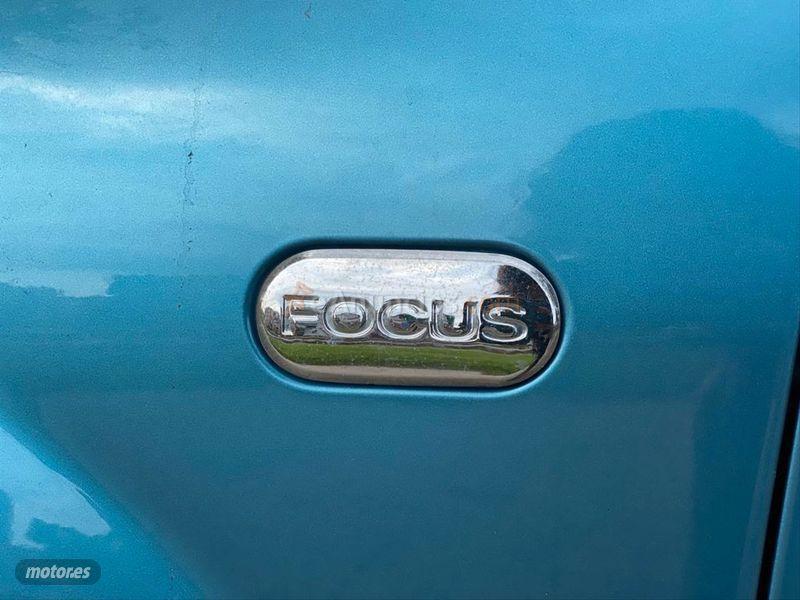 Ford Focus 2.0 CC Titanium de 2008 con 106.000 Km por 8.090 EUR. en Barcelona