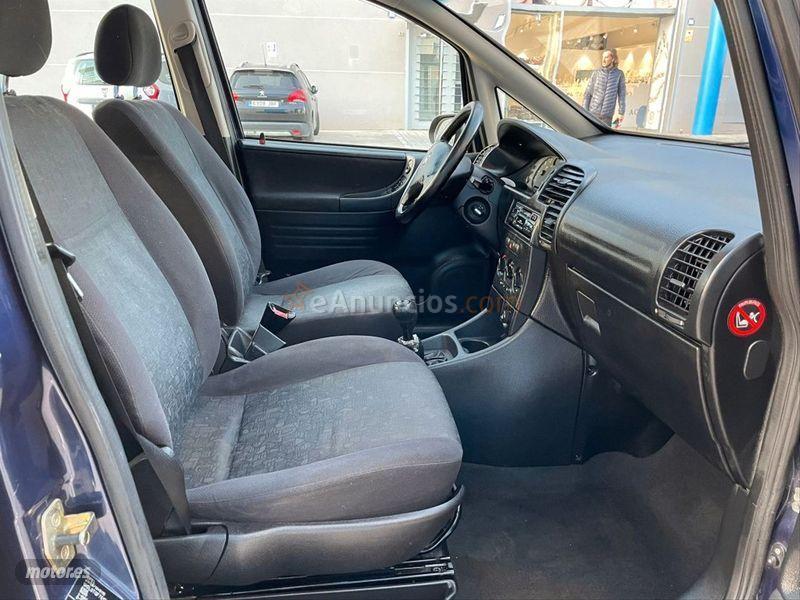 Opel Zafira 2.0 Dti 16v Elegance de 2001 con 170.000 Km por 1.400 EUR. en Barcelona