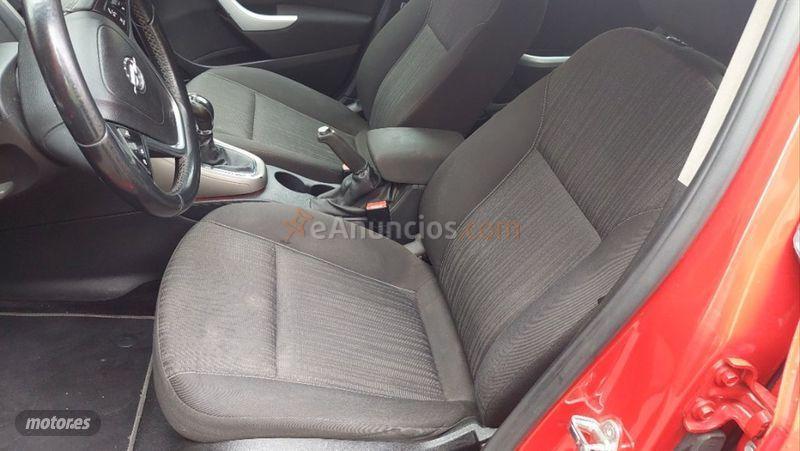 Opel Astra 1.7 CDTi 110 CV Selective ST de 2012 con 220.000 Km por 6.500 EUR. en Barcelona