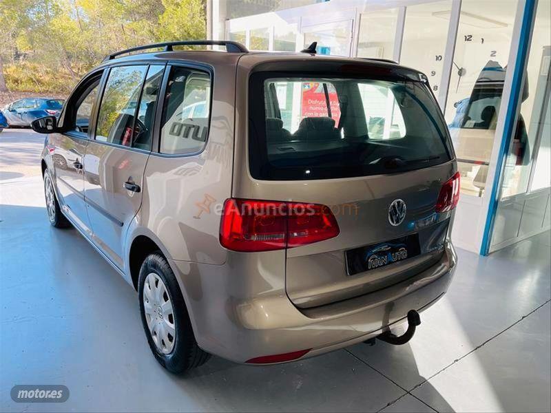 Volkswagen Touran 1.6 TDI 105cv Business de 2014 con 156.535 Km por 13.990 EUR. en Alicante