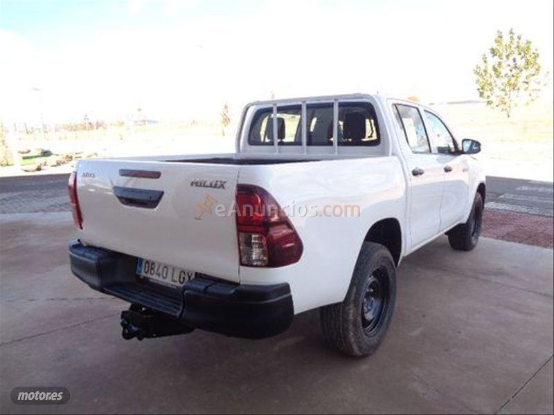 Toyota Hilux 2.4 D4D Cabina Doble GX de 2020 con 29.530 Km por 26.990 EUR. en Jaen