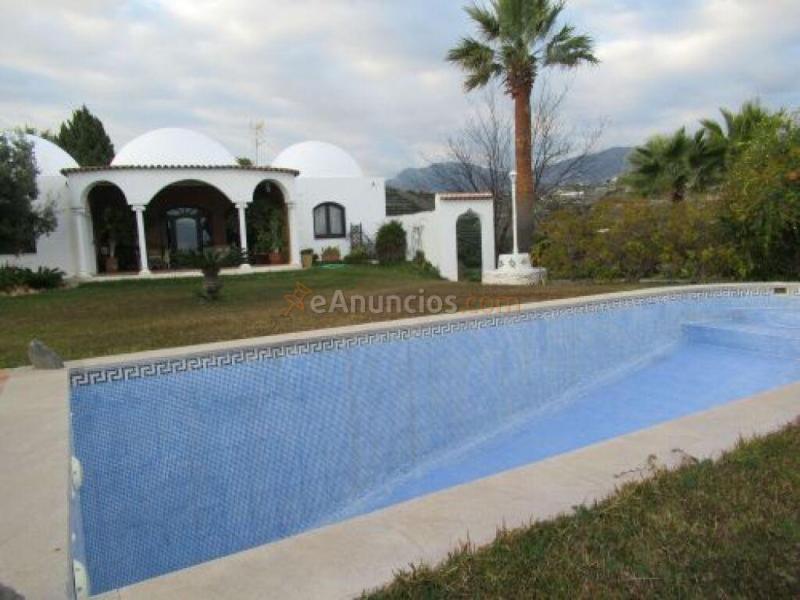 Casa-Chalet en Venta en Salobreña Granada