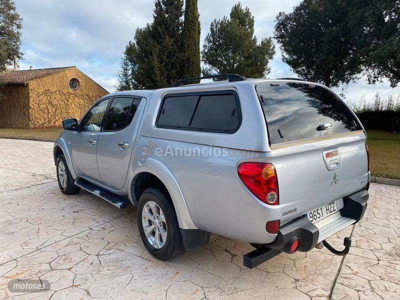 Mitsubishi L 200 2.5 DID Double Cab Motion de 2015 con 148.000 Km por 19.999 EUR. en Madrid
