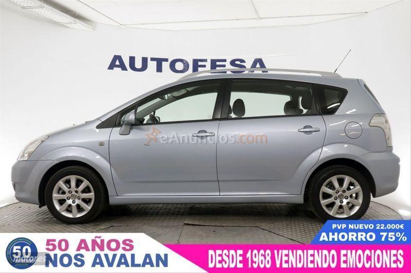 Toyota Corolla Verso 1.8 VVTi Luna de 2006 con 135.290 Km por 5.450 EUR. en Madrid