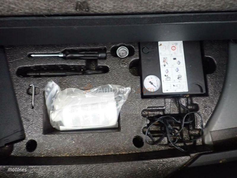 Volkswagen Touran Sport 2.0 TDI 110kW 150CV de 2017 con 124.722 Km por 21.790 EUR. en Madrid