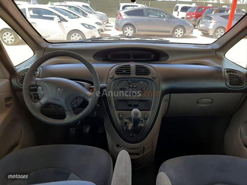 Citroen Xsara Picasso 2.0 HDI de 2002 con 233.000 Km por 2.550 EUR. en Alicante