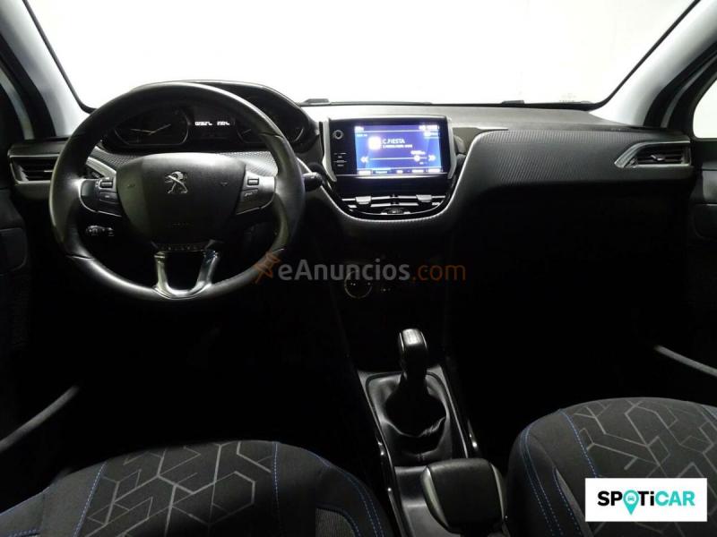 Peugeot 2008   BlueHDi 100 S&S 5 Vel. MAN Signature