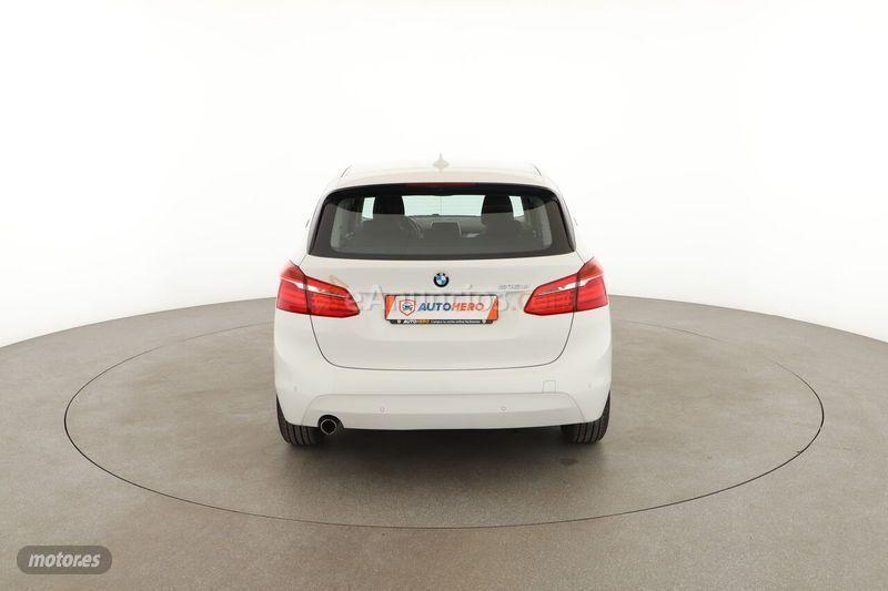 BMW Serie 2 216d de 2017 con 101.176 Km por 15.699 EUR. en Malaga