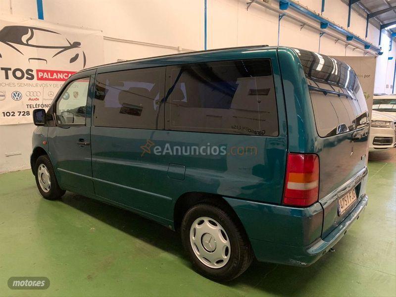 Mercedes Vito 112CDI 2.2TD F de 2001 con 369.348 Km por 6.499 EUR. en Sevilla