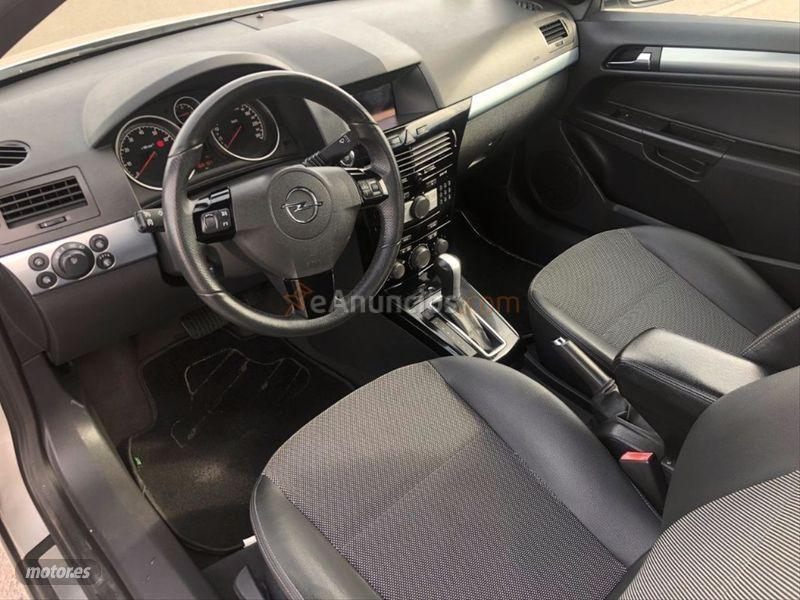 Opel Astra Twin Top 1.8 16v Cosmo Auto de 2008 con 188.000 Km por 7.850 EUR. en Alicante