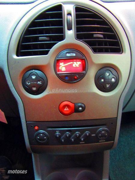 Renault Modus Expression 1.2 16v de 2007 con 152.399 Km por 2.350 EUR. en Toledo